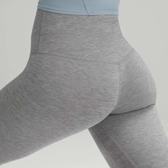 🍋Lululemon Gray Align Leggings🍋 - Picture 3 of 7